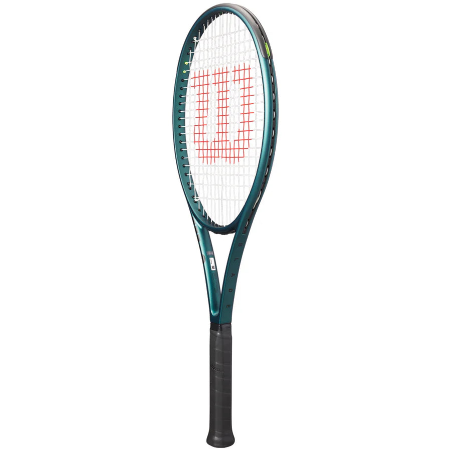 Wilson Blade 100UL (16x19) v9 Tennis Racket